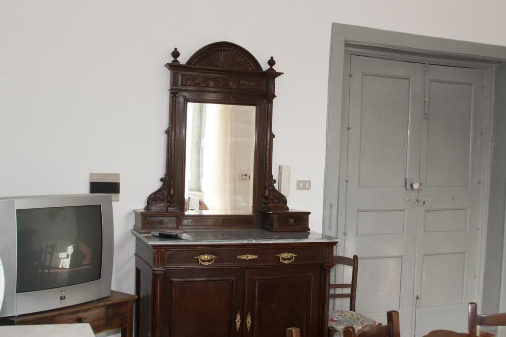 فيلا Palazzo D'Orsi Calvanico المظهر الخارجي الصورة